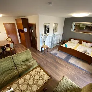  Apartment Zimmerfrei